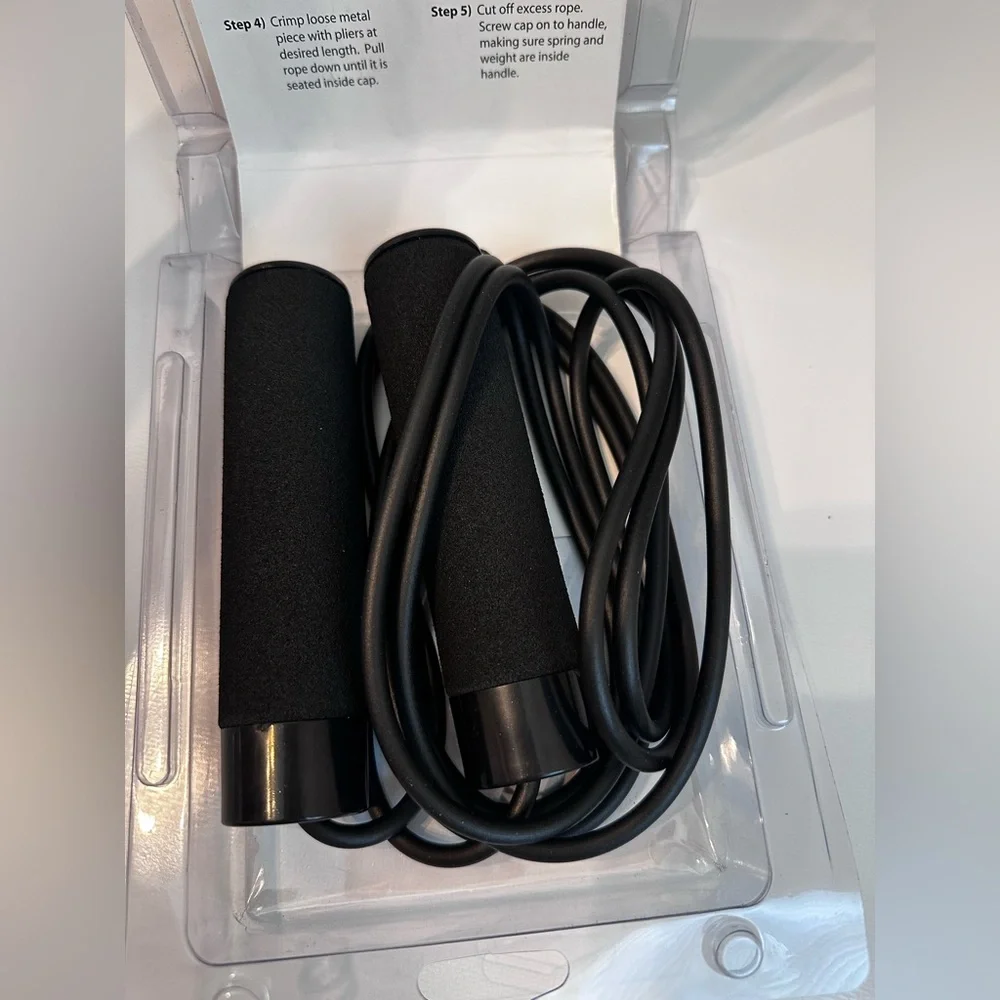 Red Weighted Jump Rope - Picture 4 of 4